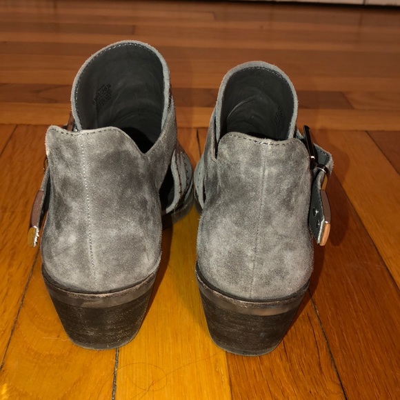 COPY - Vince Camuto short ankle booties - Picture 8 of 8